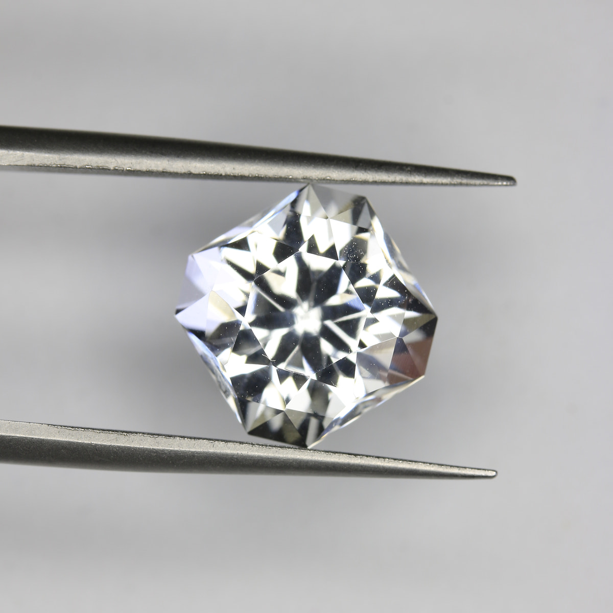 7.55ct Topaz White - alternate view 2