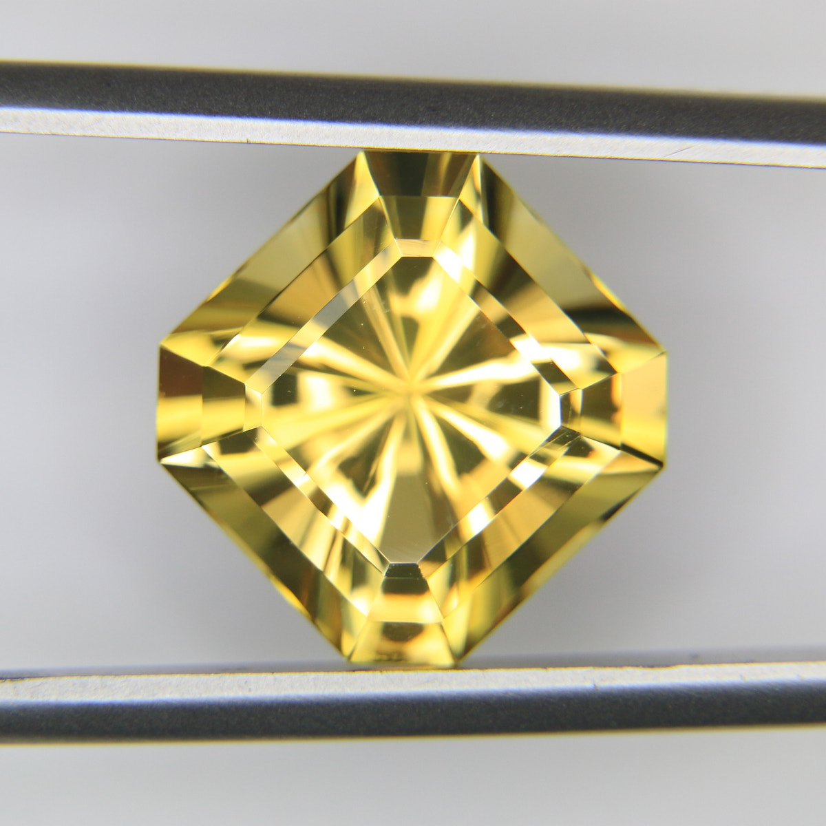7.5ct Citrine - alternate view 2