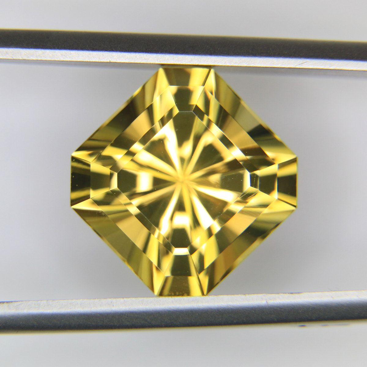 7.5ct Citrine - alternate view 3