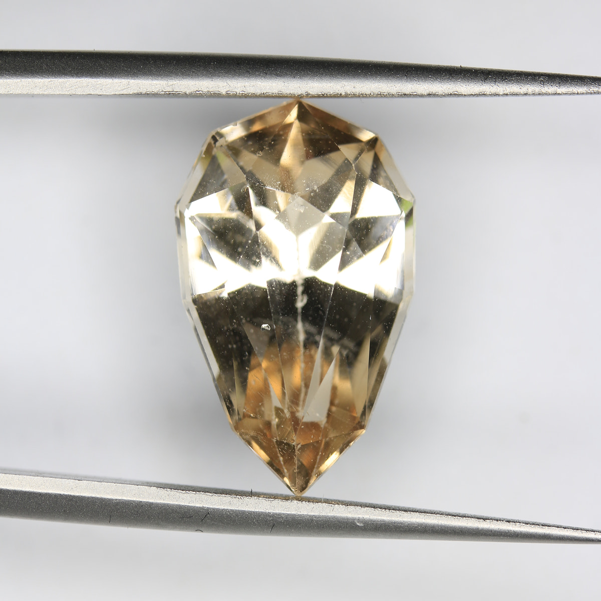 8.63ct Topaz Skardu