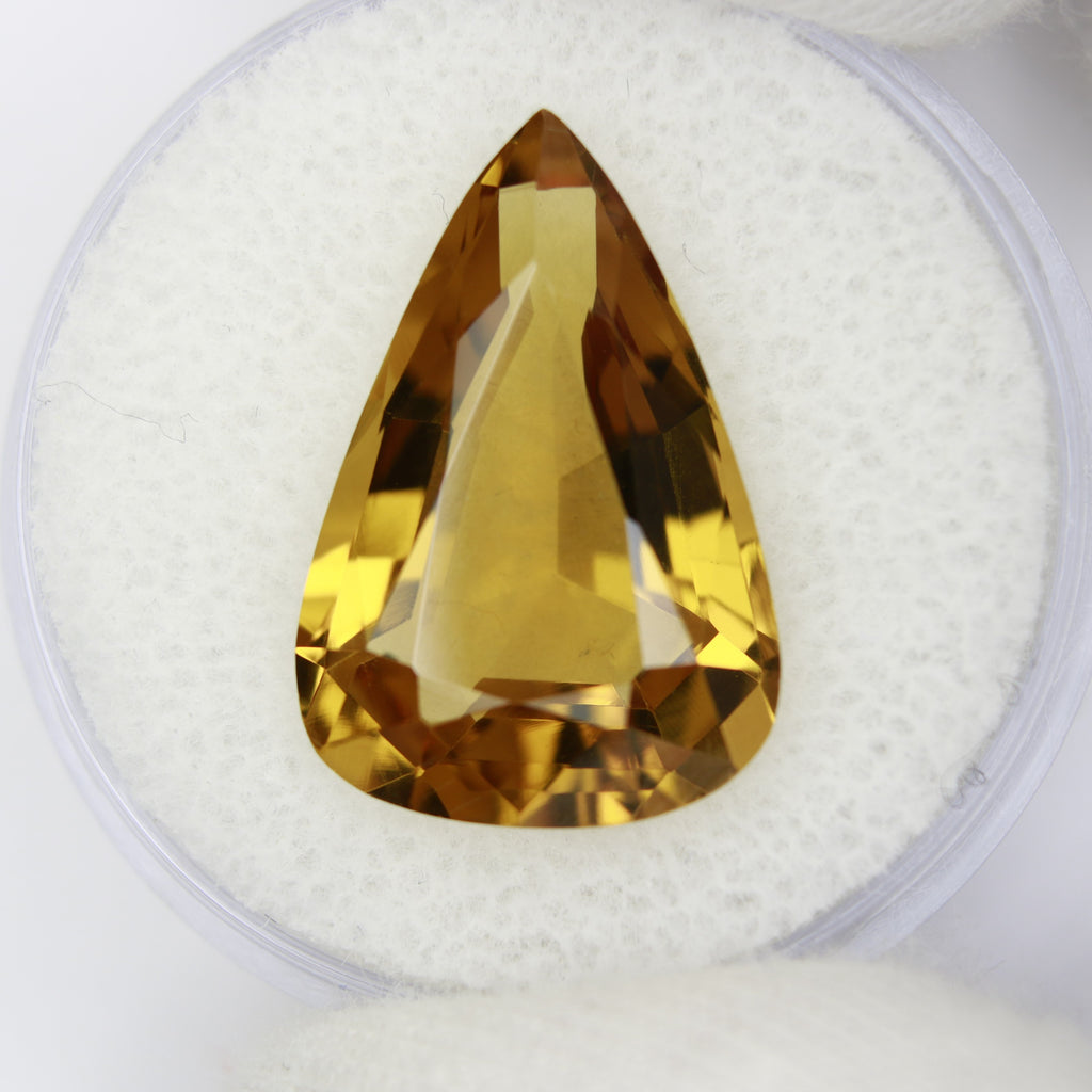 8.6ct Citrine - alternate view 3