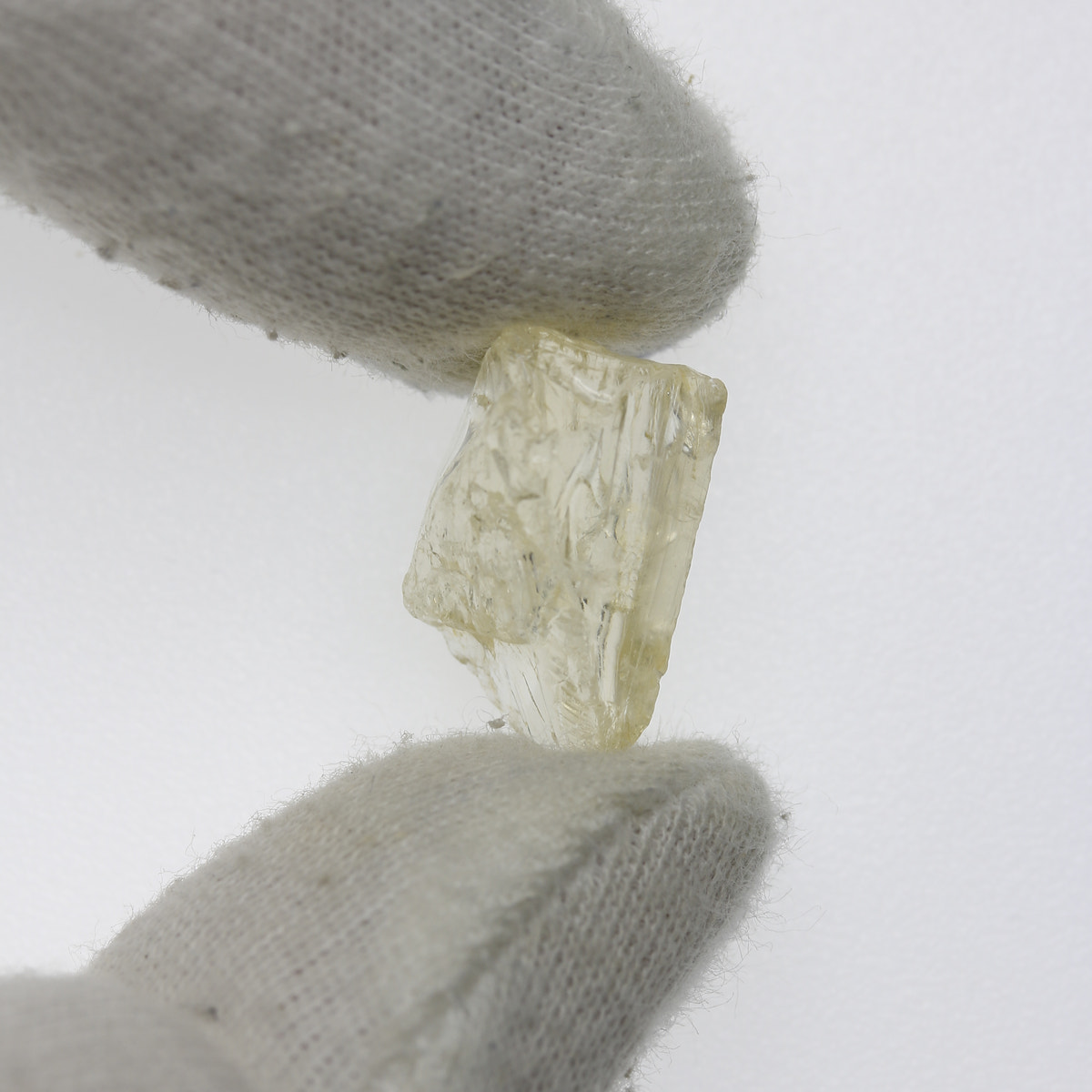 9.5ct Scapolite Facet Rough