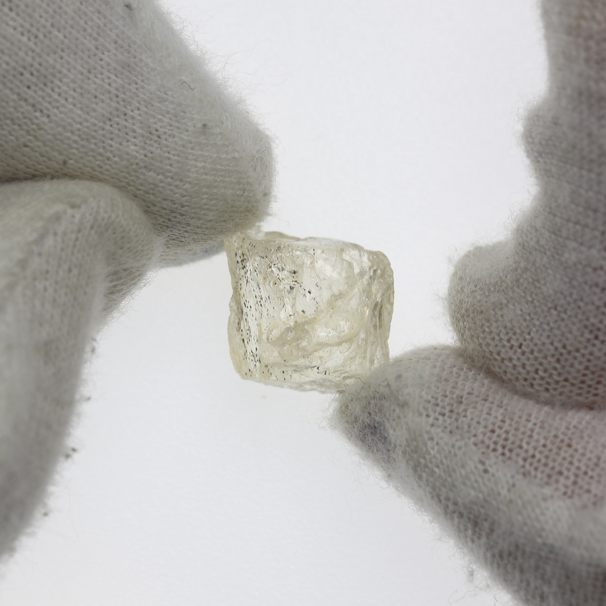9ct Scapolite Facet Rough - alternate view 2