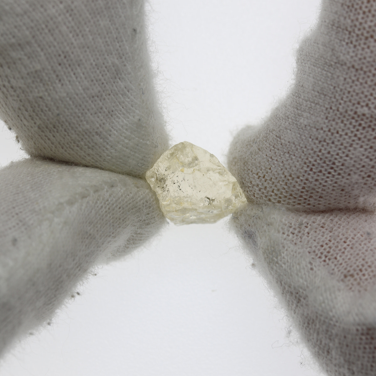 9ct Scapolite Facet Rough