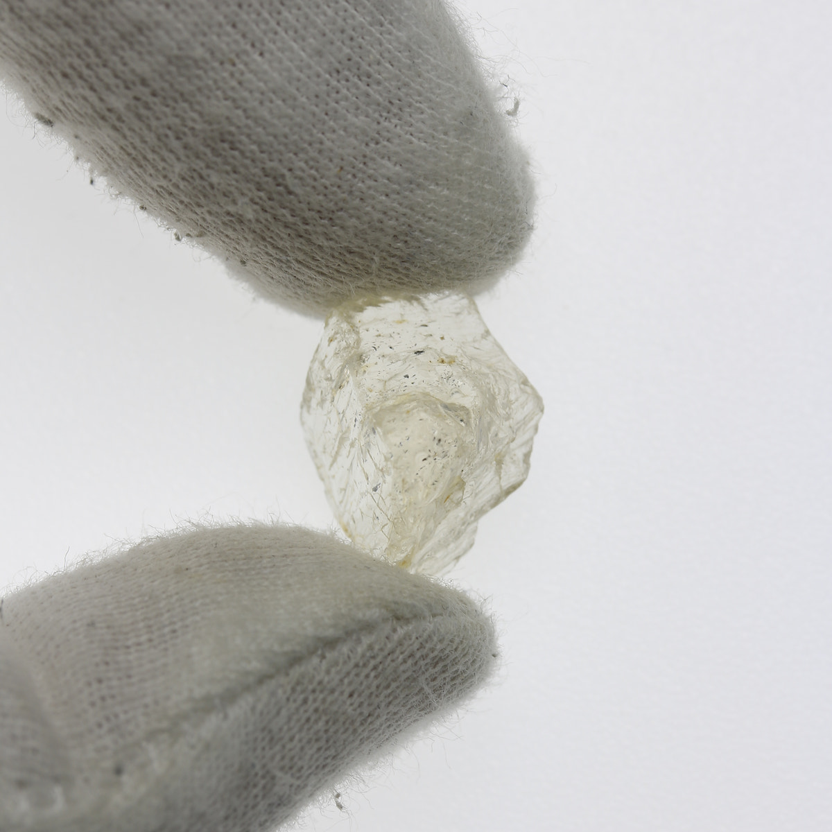 9ct Scapolite Facet Rough - alternate view 2