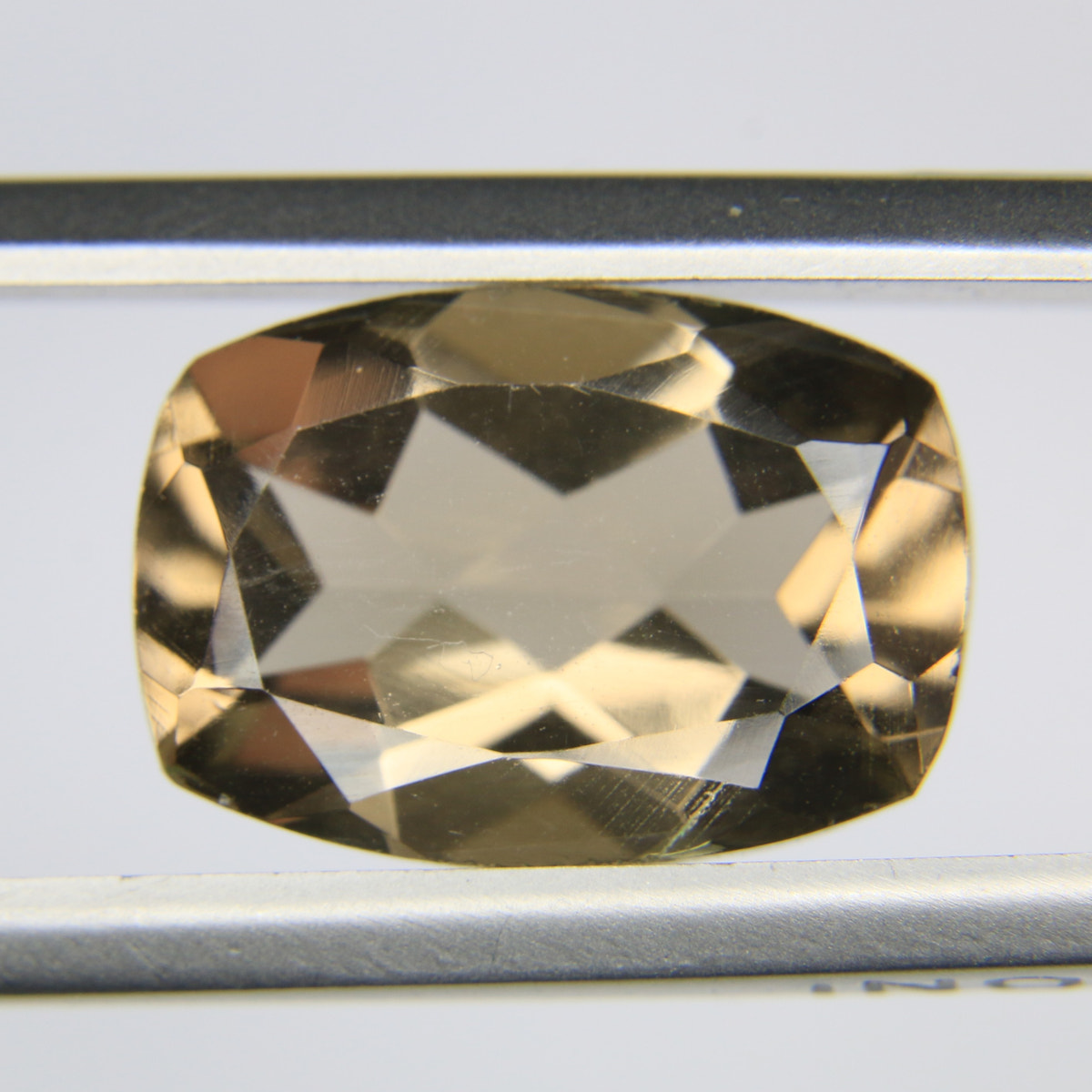 6ct Quartz Smoky