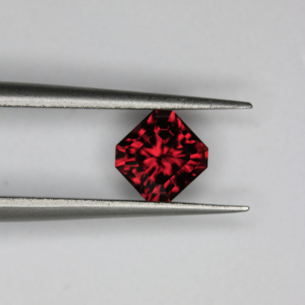 Garnet gemstone - Gar 0133 - Photo 01 [RTG-GAR-0133-0135-REPLACEMENT-V1 3CC7A82B44CDCBAC]