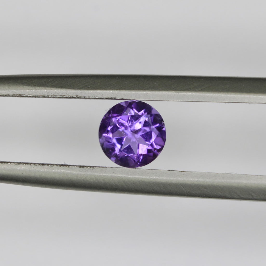 0.5ct faceted Amethyst gemstone