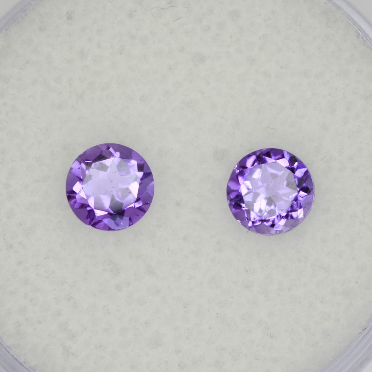 1.01ct faceted Amethyst gemstone - alternate view 3