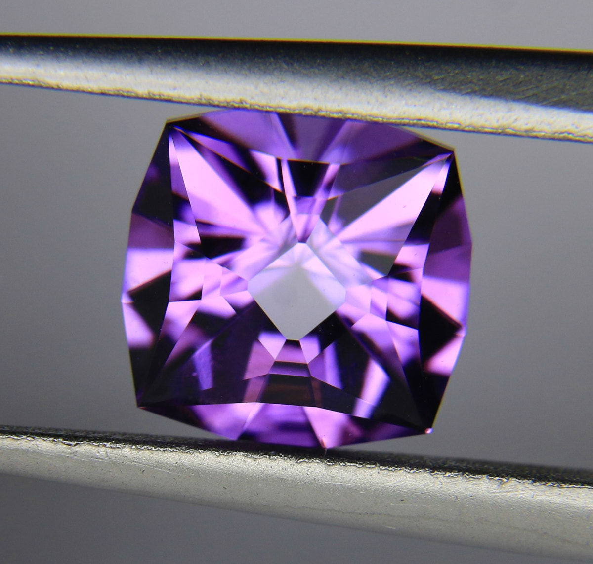 1.8ct faceted Amethyst gemstone