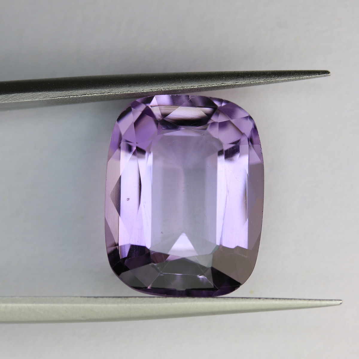 10ct faceted Amethyst gemstone