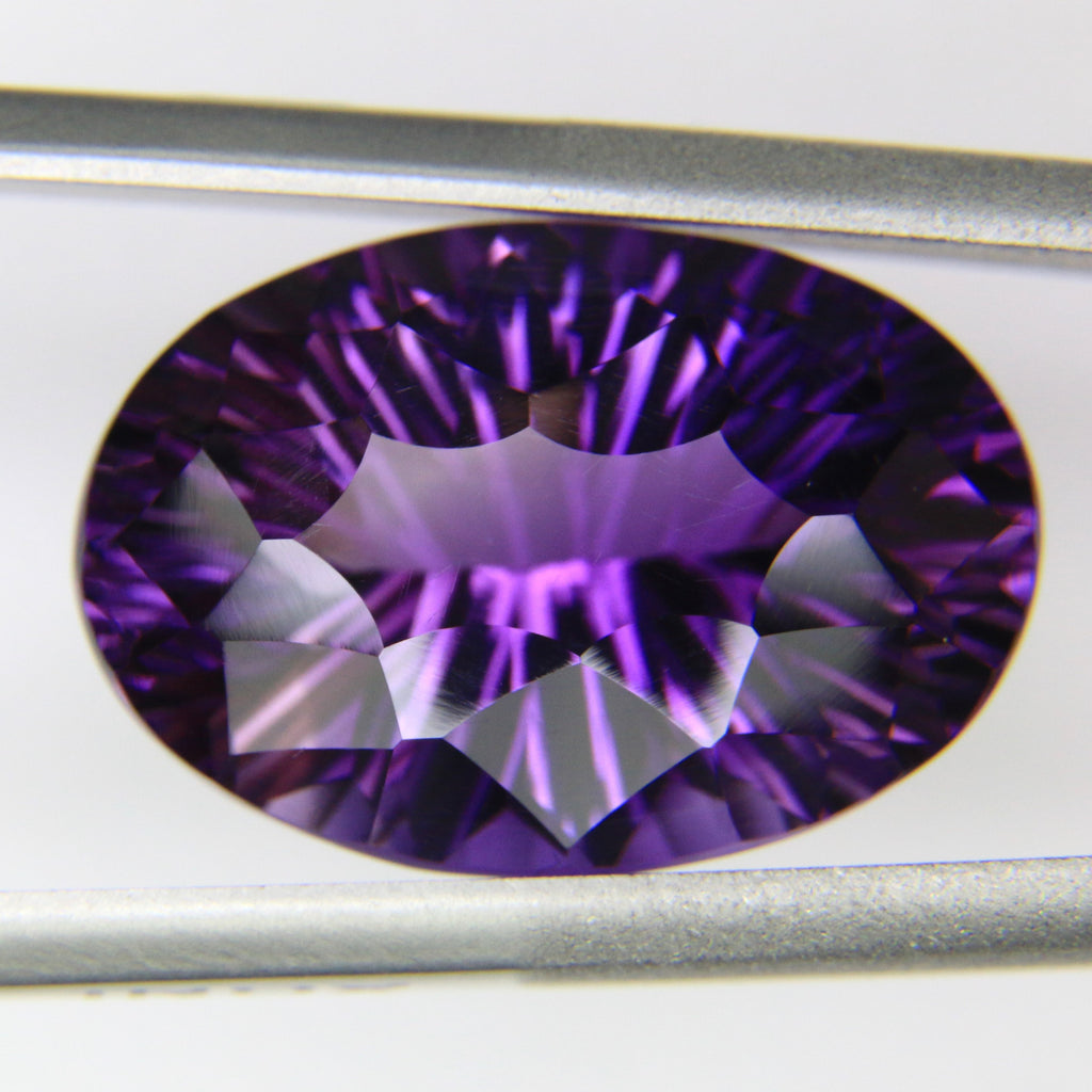 13.4ct faceted Amethyst gemstone - alternate view 3