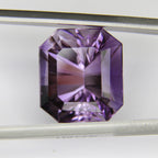13.8ct faceted Amethyst gemstone - alternate view 3