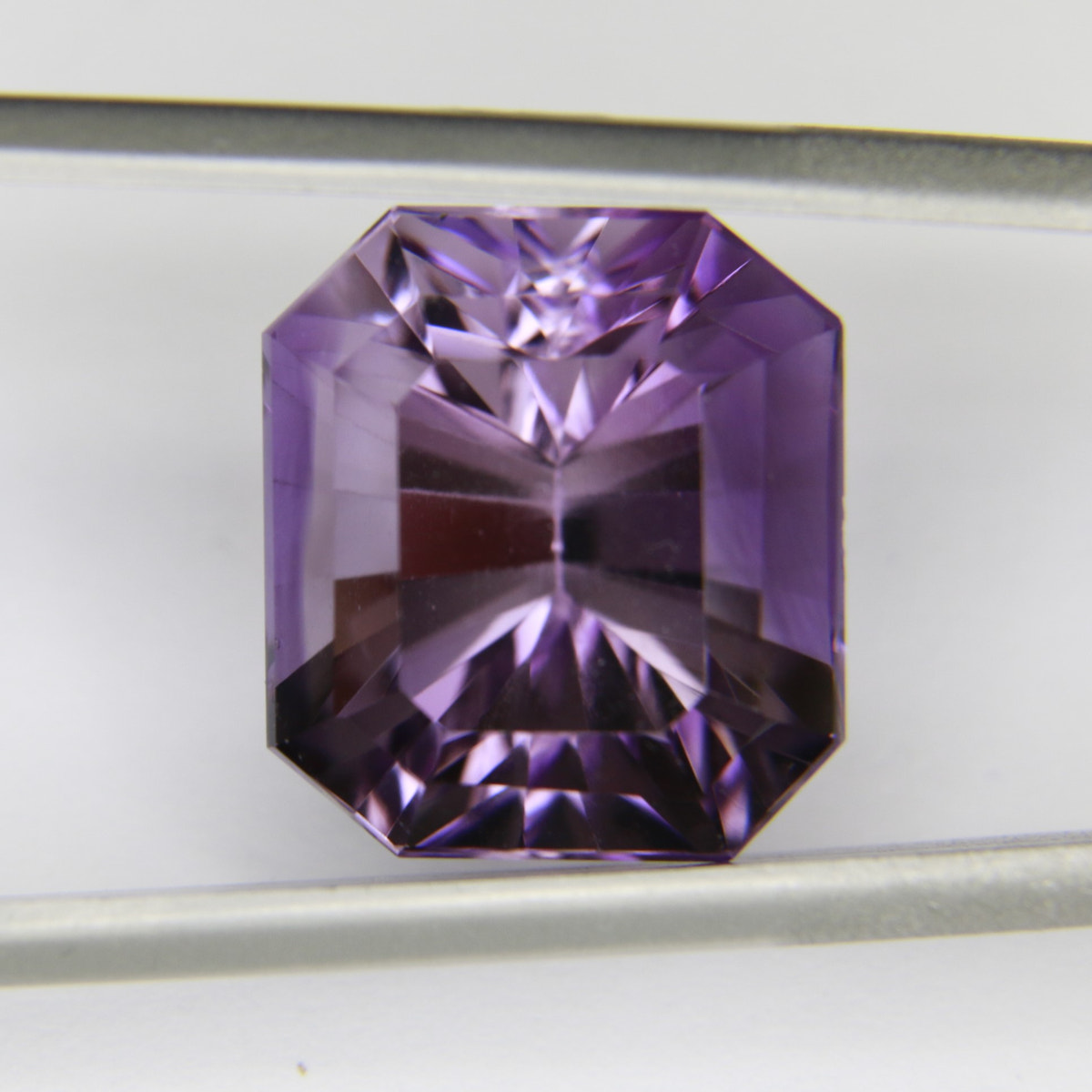 13.8ct faceted Amethyst gemstone
