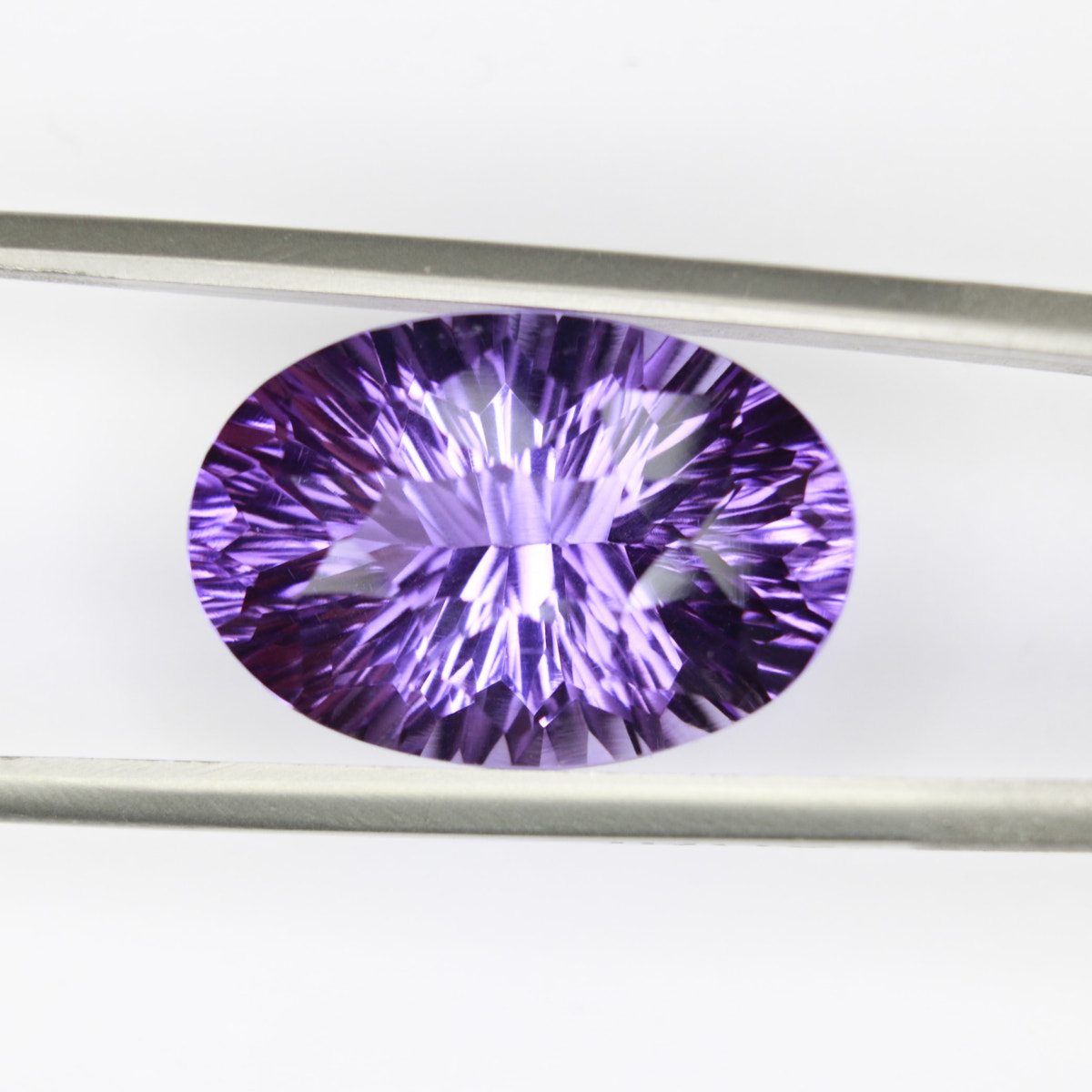 14.15ct faceted Amethyst gemstone - alternate view 3