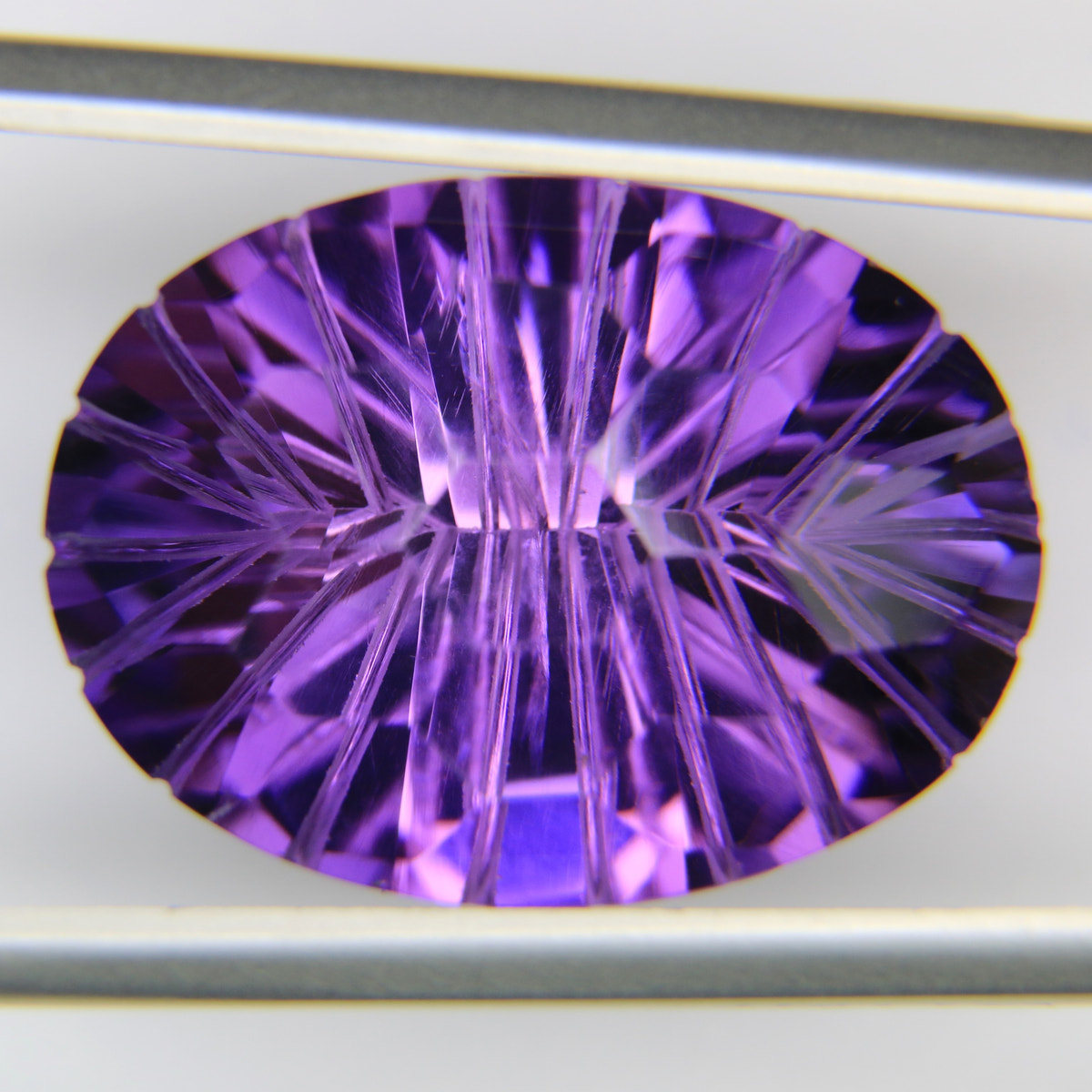 14.48ct faceted Amethyst gemstone - alternate view 3