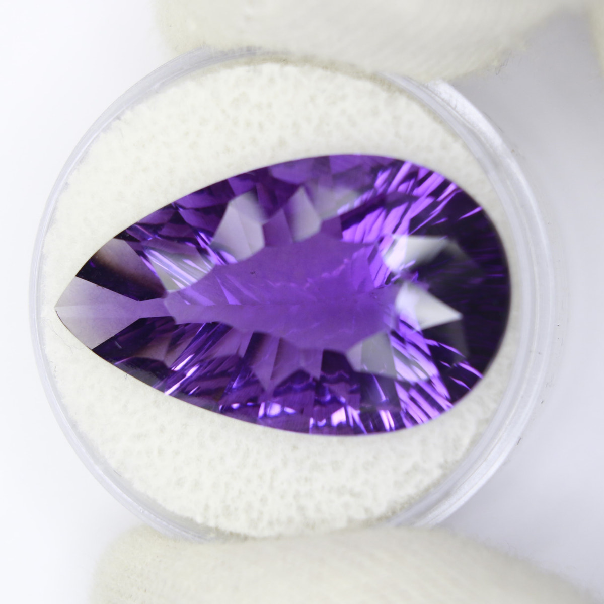 17.56ct faceted Amethyst gemstone