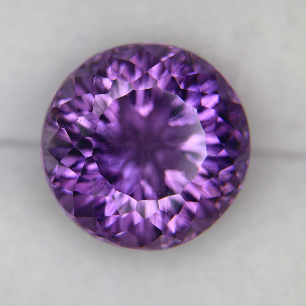 18.03ct faceted Amethyst gemstone - alternate view 3