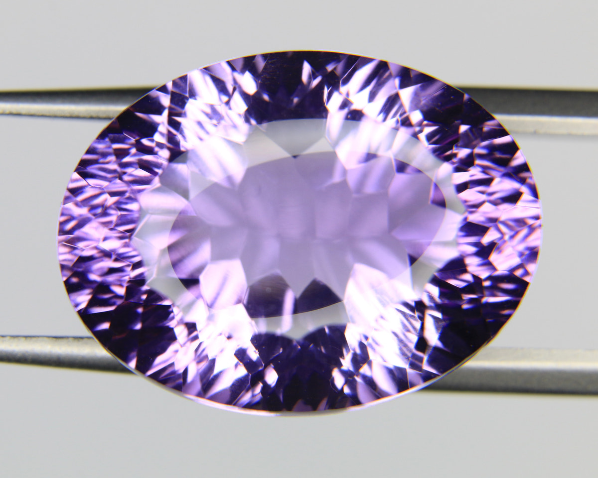 19.53ct faceted Amethyst gemstone