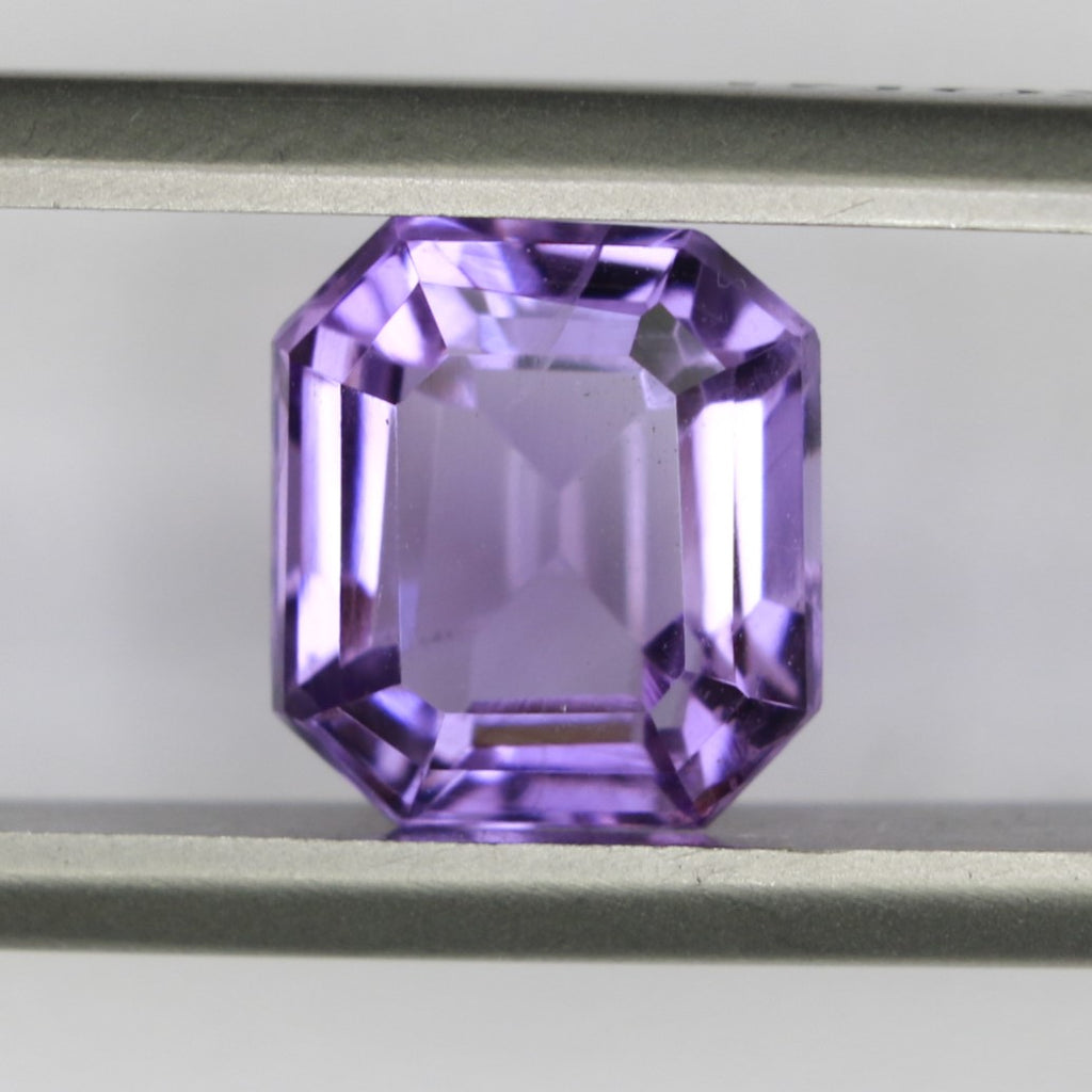 2.67ct faceted Amethyst gemstone - alternate view 3