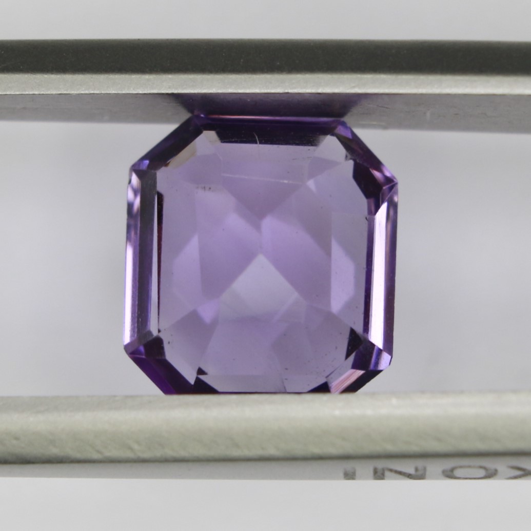 2.67ct faceted Amethyst gemstone - alternate view 4