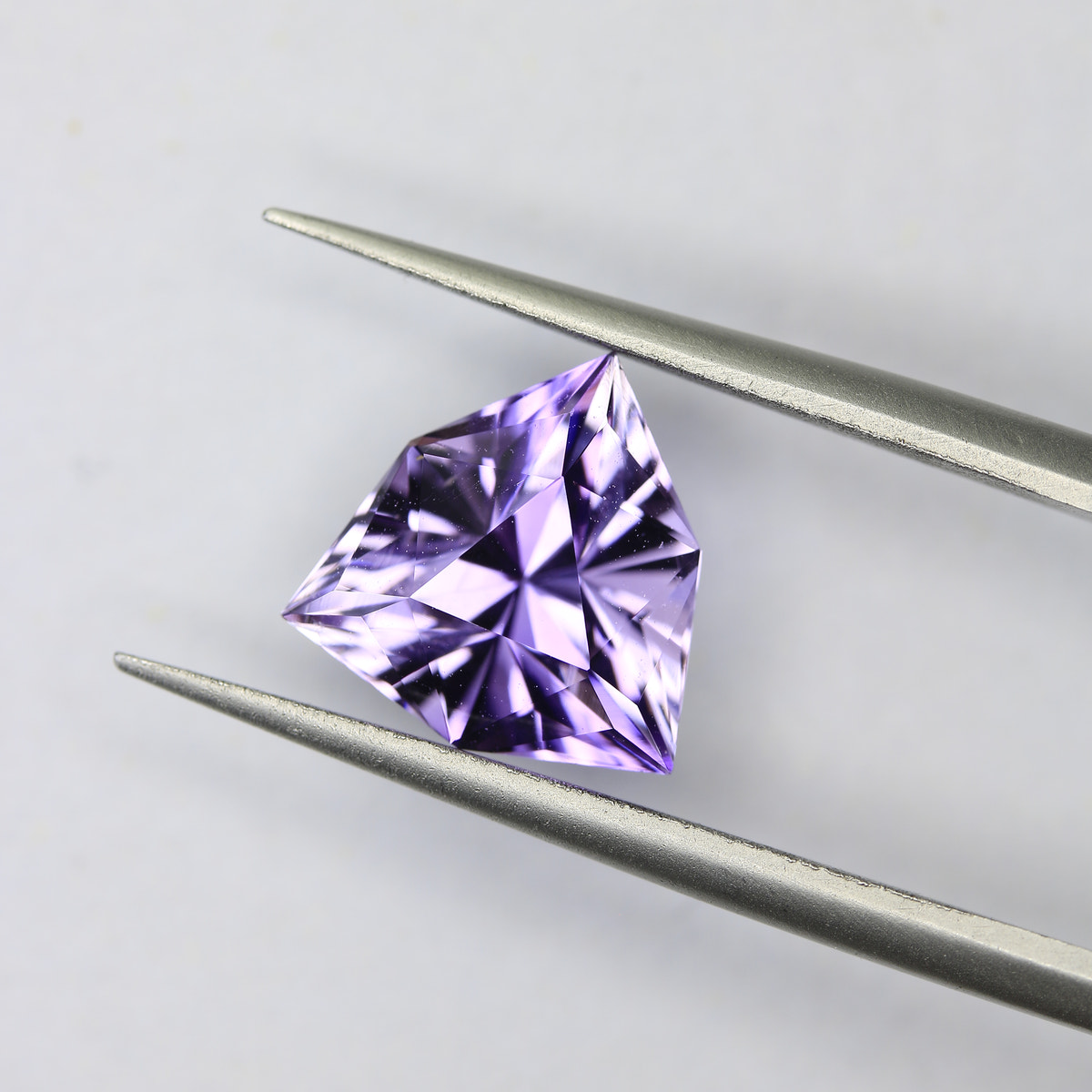 2.75ct faceted Amethyst gemstone
