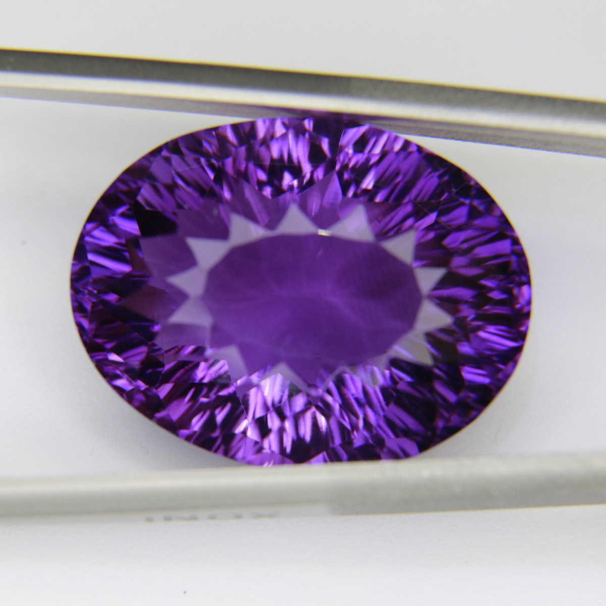 25.2ct faceted Amethyst gemstone - alternate view 2