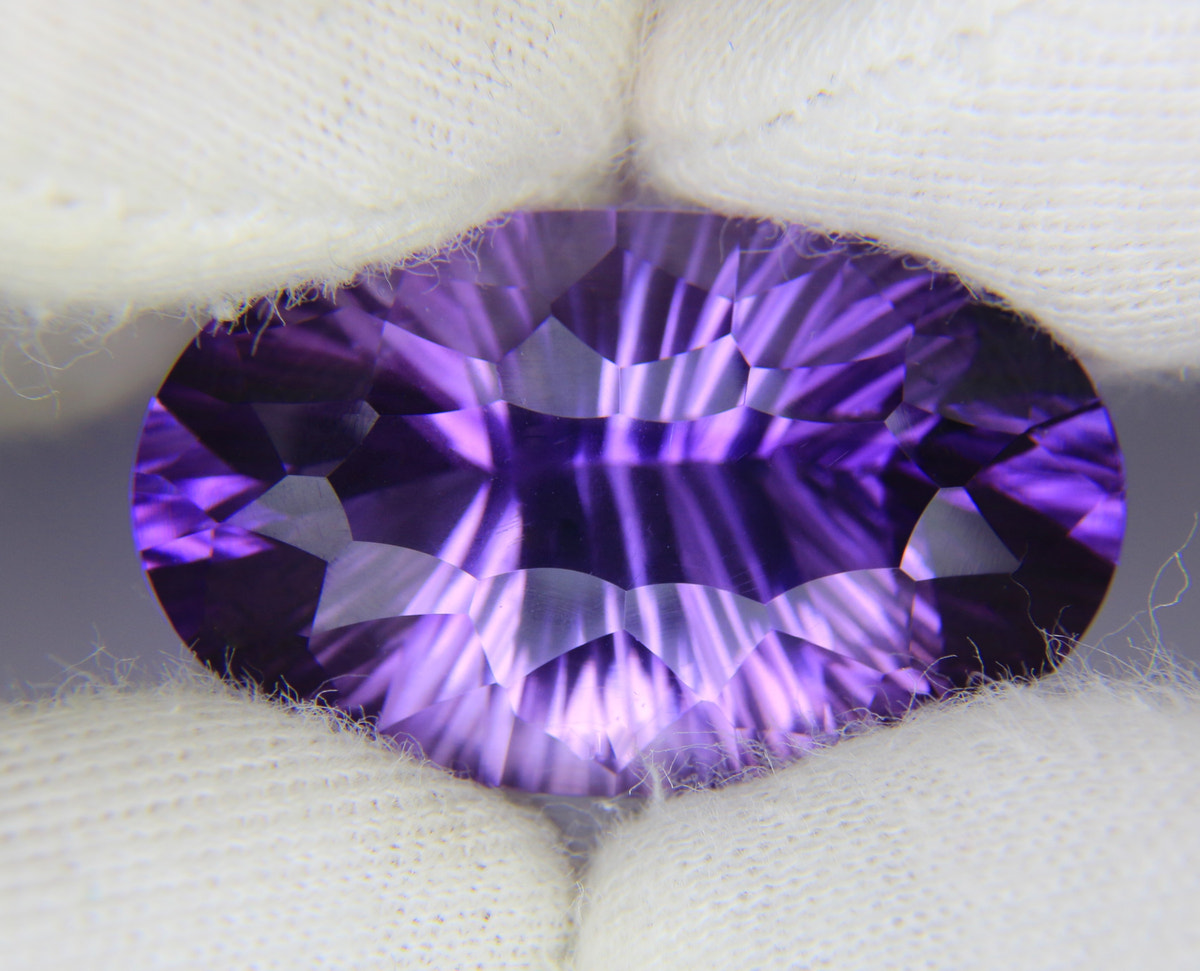 26.41ct faceted Amethyst gemstone - alternate view 2