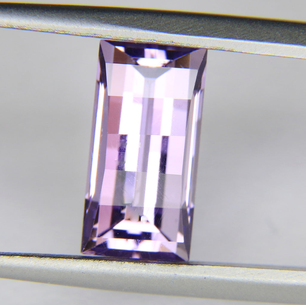 3.06ct faceted Amethyst gemstone - alternate view 2