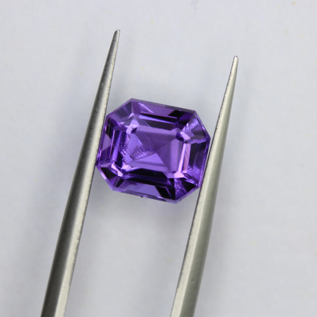 3.16ct faceted Amethyst gemstone