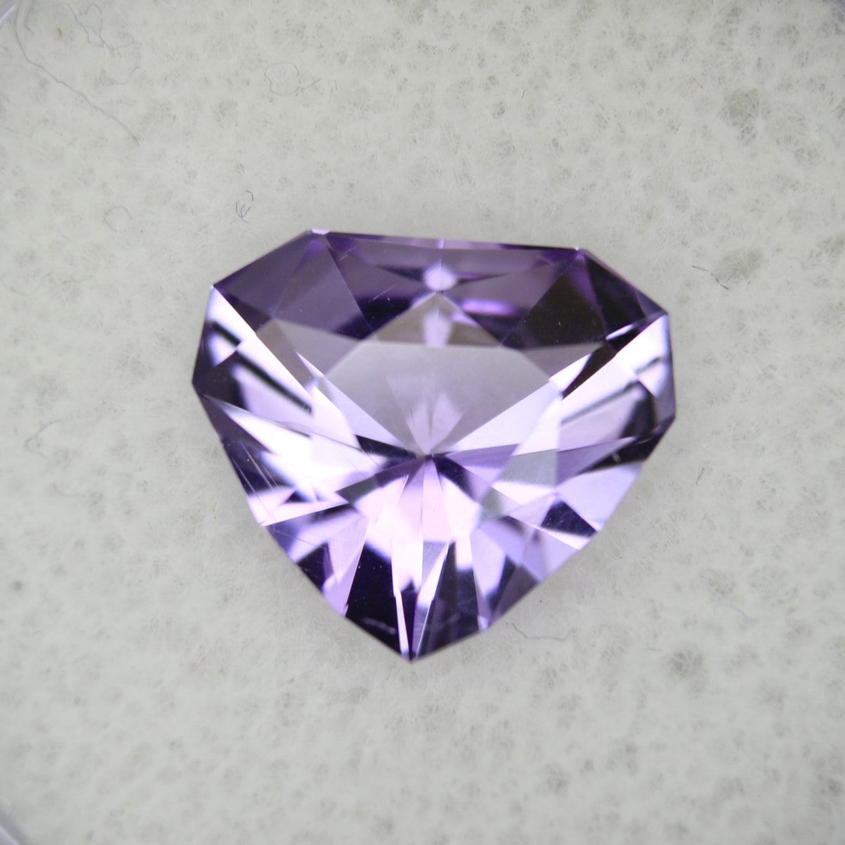3.31ct faceted Amethyst gemstone - alternate view 2