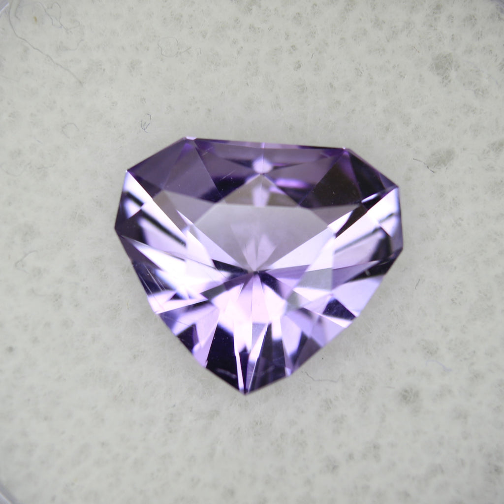 3.31ct faceted Amethyst gemstone - alternate view 2