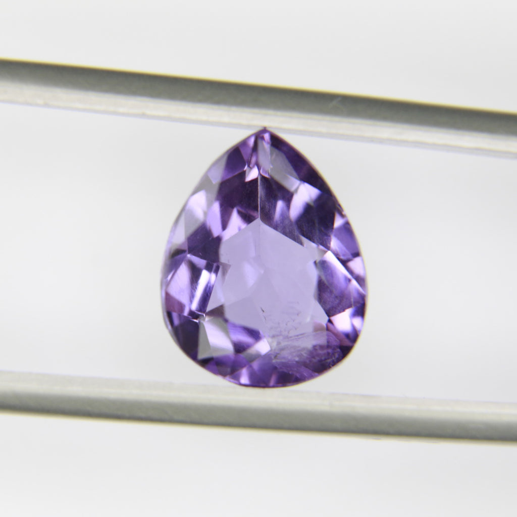 3.65ct faceted Amethyst gemstone - alternate view 3