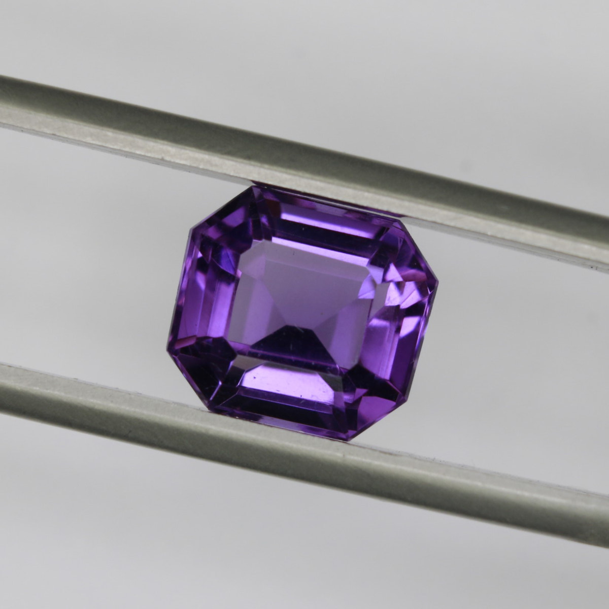 3.78ct faceted Amethyst gemstone
