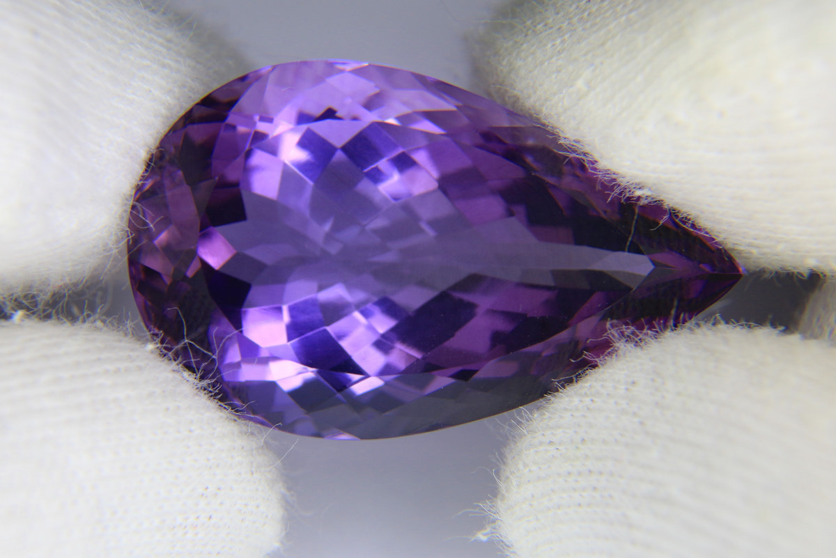 33.02ct faceted Amethyst gemstone