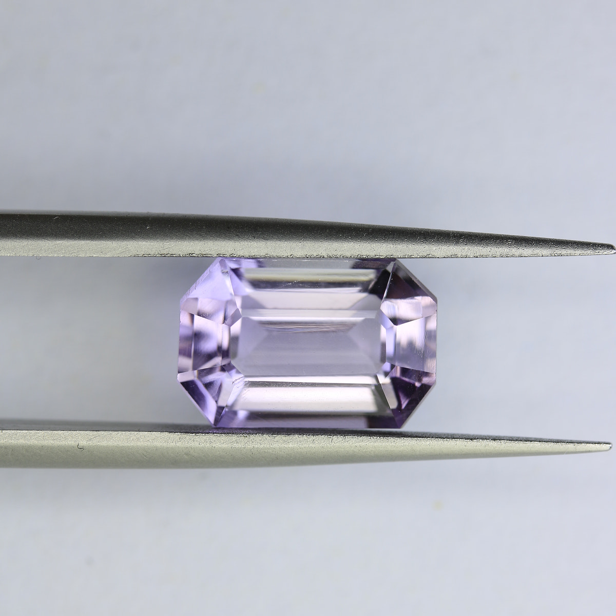 4.15ct faceted Amethyst gemstone - alternate view 2