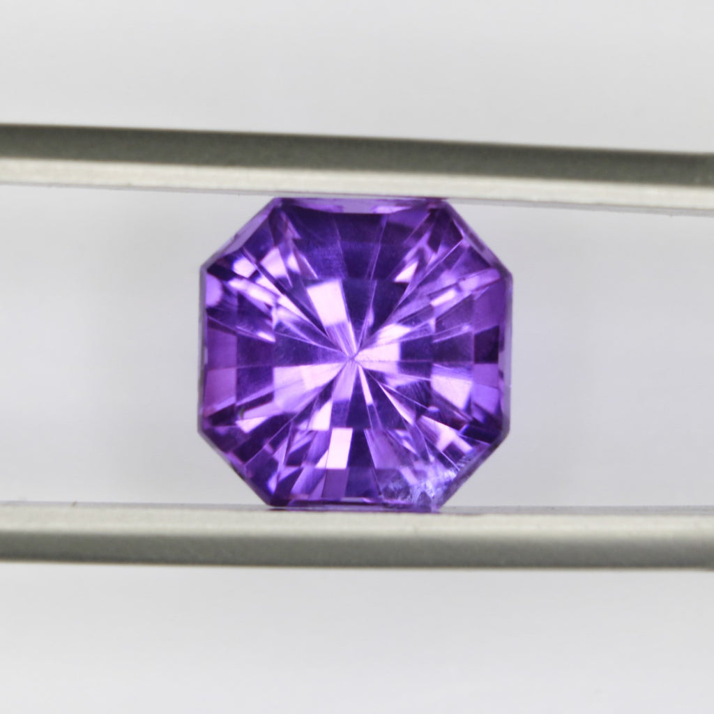 4.31ct faceted Amethyst gemstone - alternate view 2