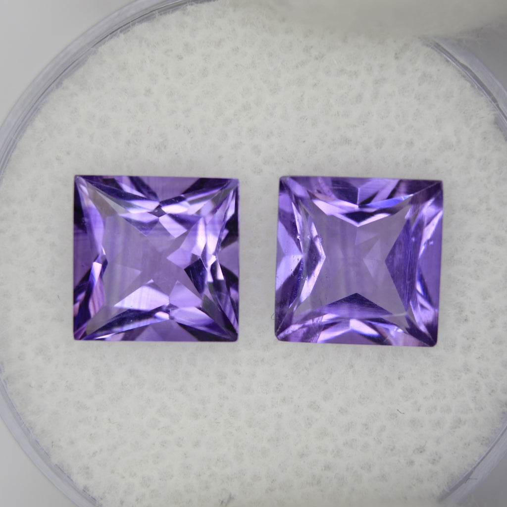 4.33ct faceted Amethyst gemstone - alternate view 3