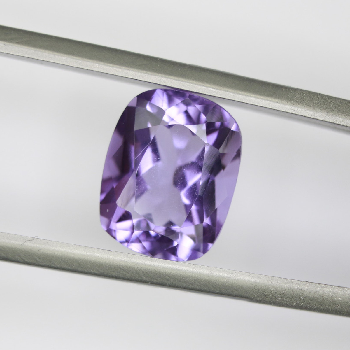 4.5ct faceted Amethyst gemstone