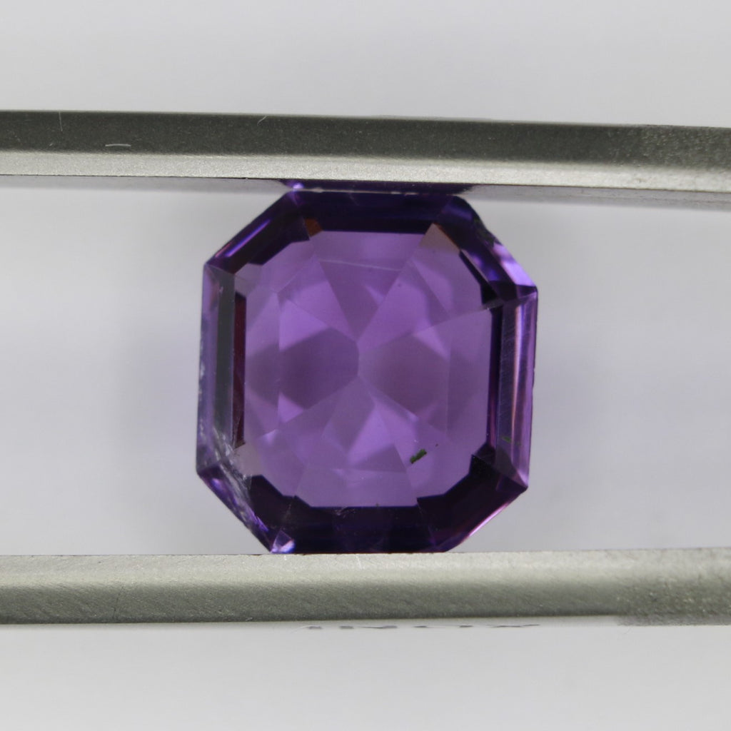 4.5ct faceted Amethyst gemstone - alternate view 4