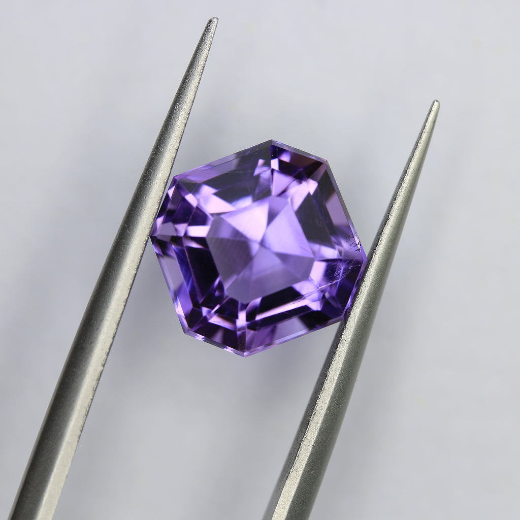4.96ct faceted Amethyst gemstone