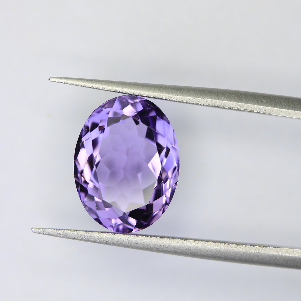 5.10ct faceted Amethyst gemstone - alternate view 2