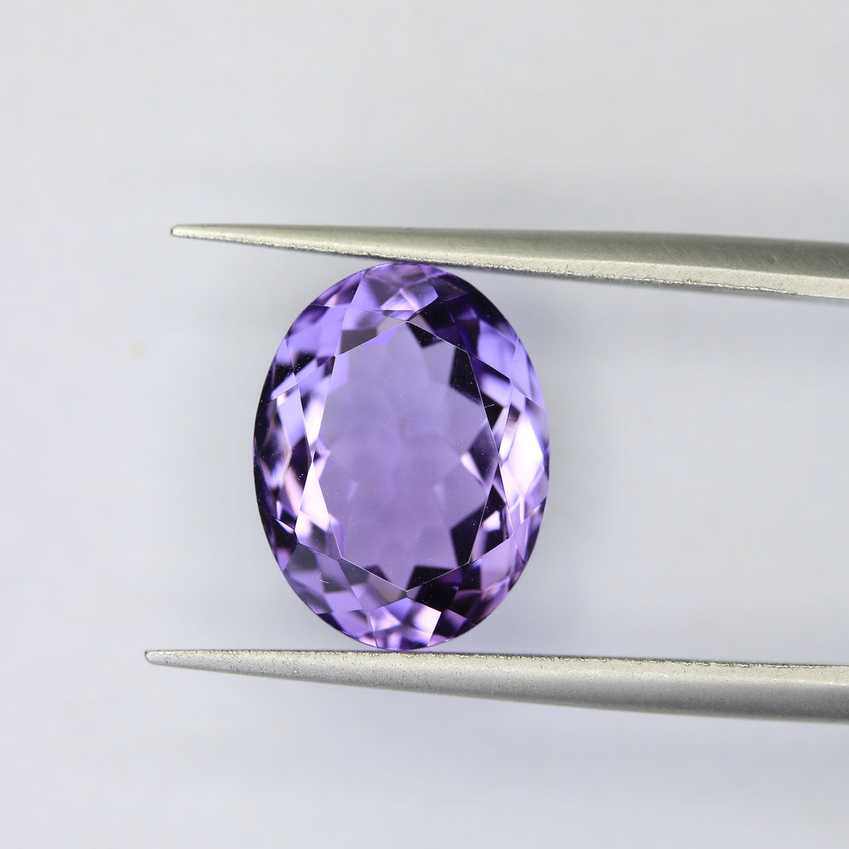 5.10ct faceted Amethyst gemstone - alternate view 3