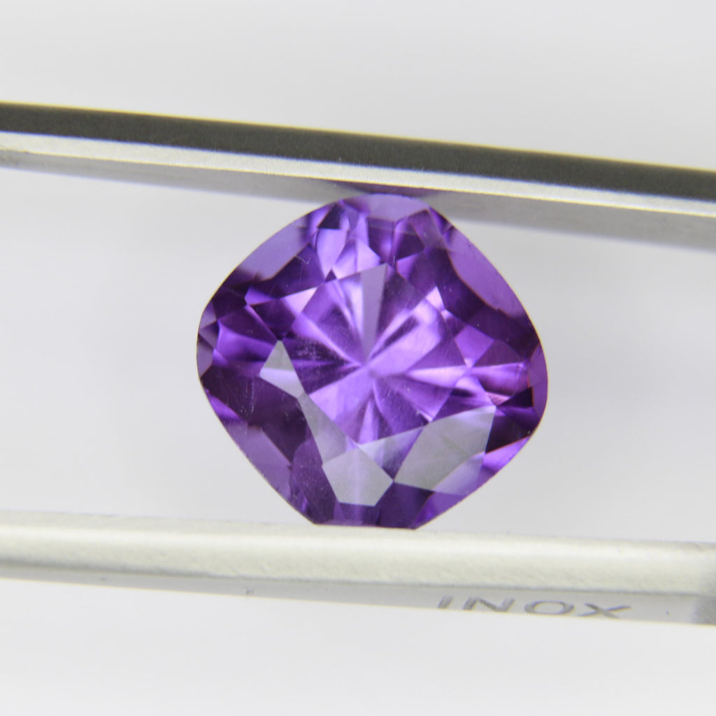 5.34ct faceted Amethyst gemstone - alternate view 2