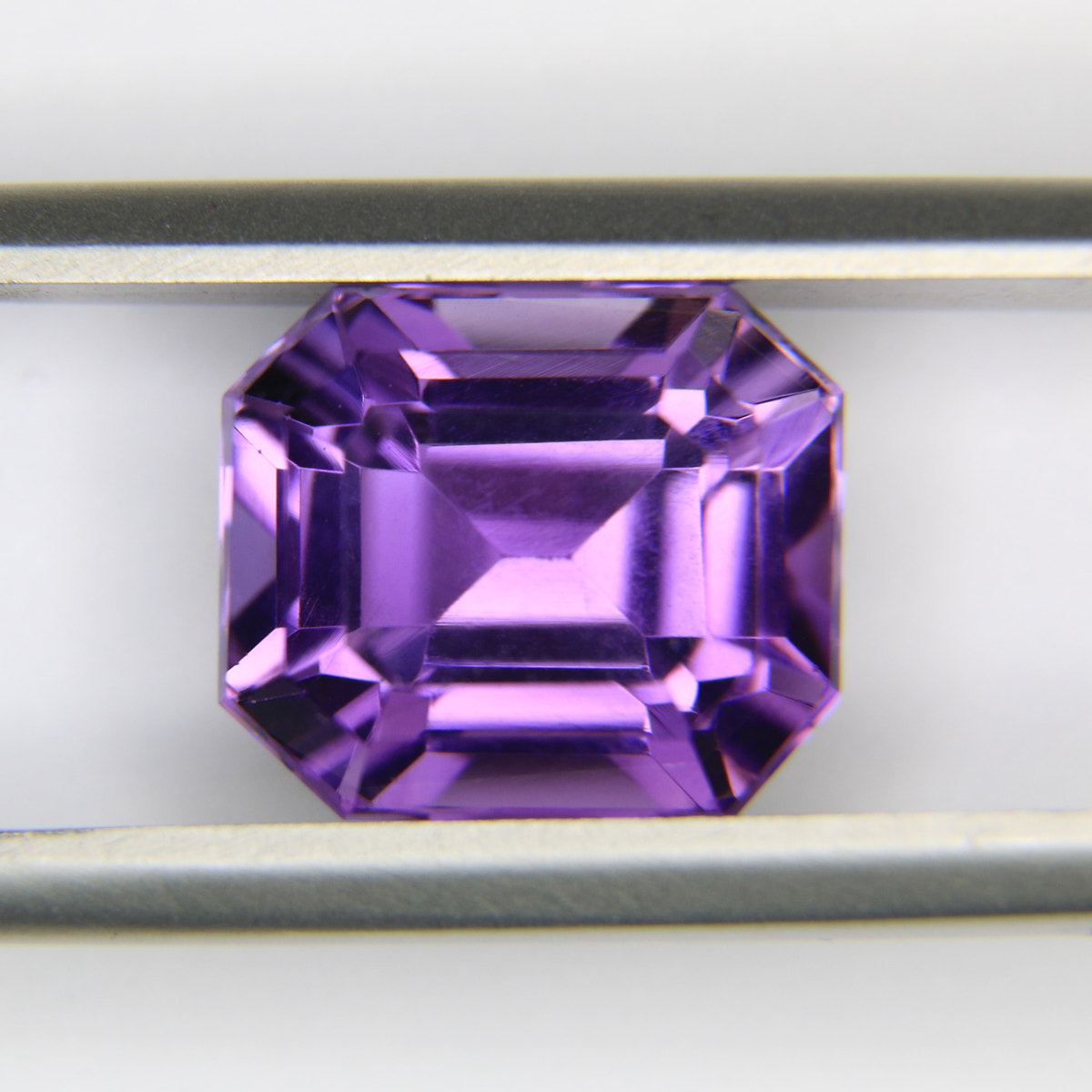 5.4ct faceted Amethyst gemstone