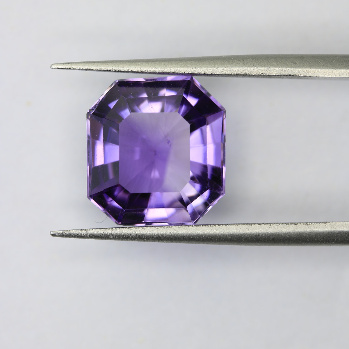 6.12ct faceted Amethyst gemstone - alternate view 2