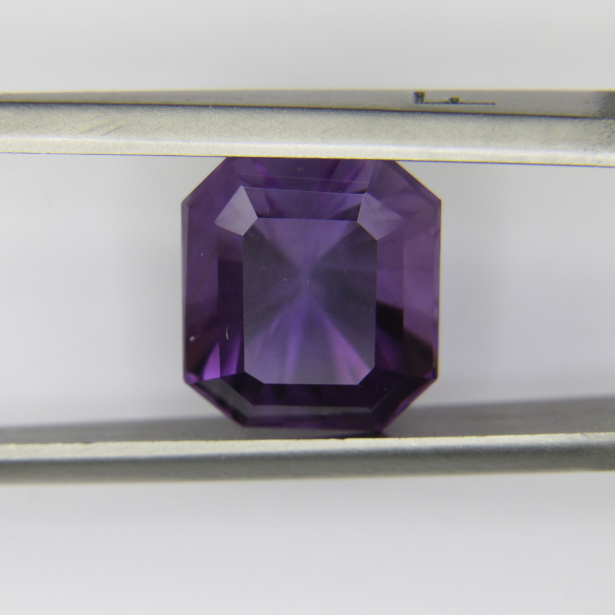 6.24ct faceted Amethyst gemstone - alternate view 3