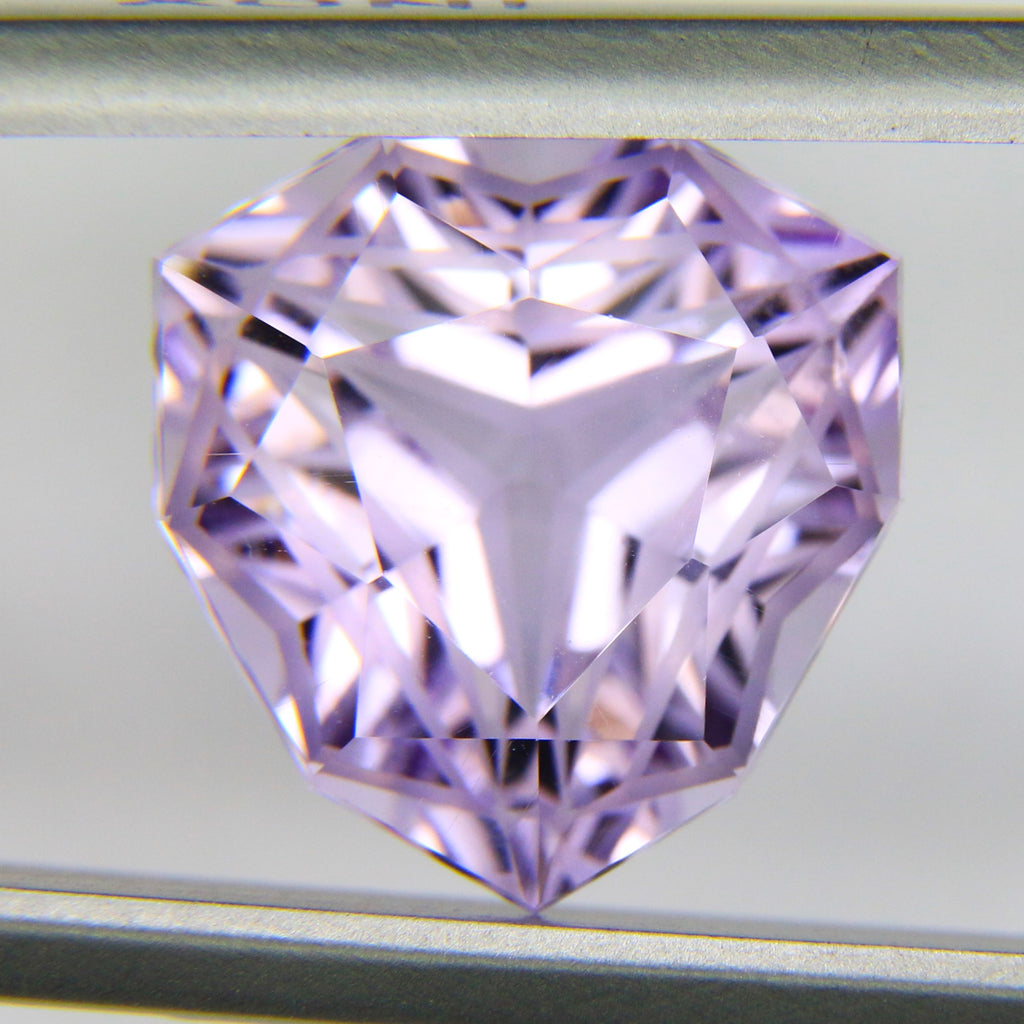 6.2ct faceted Amethyst gemstone - alternate view 3