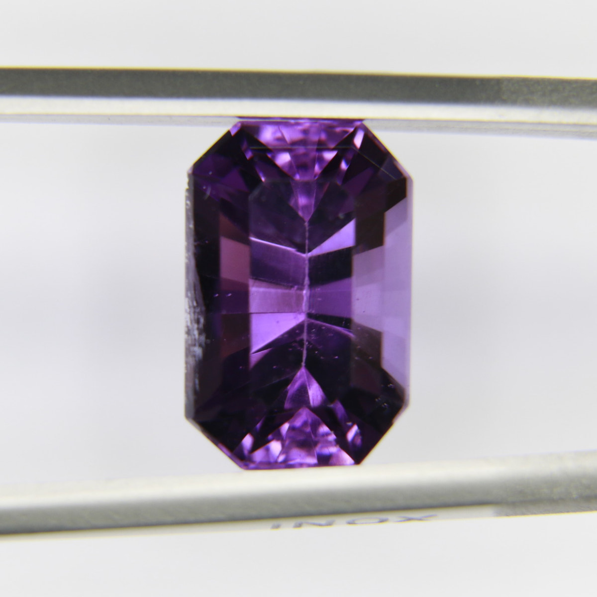 6.30ct faceted Amethyst gemstone - alternate view 2