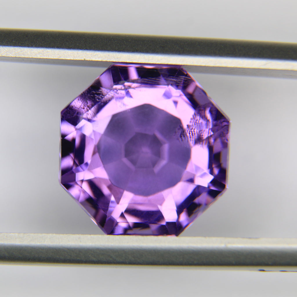 6.42ct faceted Amethyst gemstone - alternate view 3